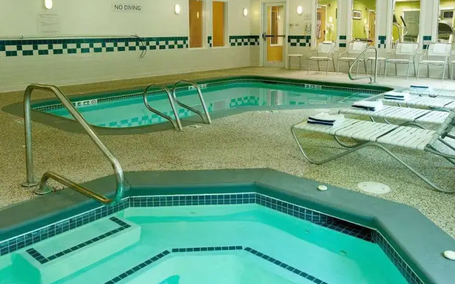 Fairfield Inn & Suites Brunswick Freeport
