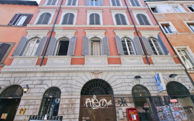 Rental in Rome Laura