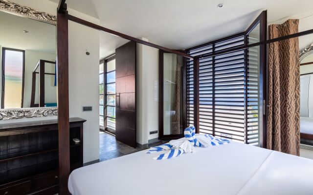 Amazing Sea View Penthouse W/ Private Rooftop