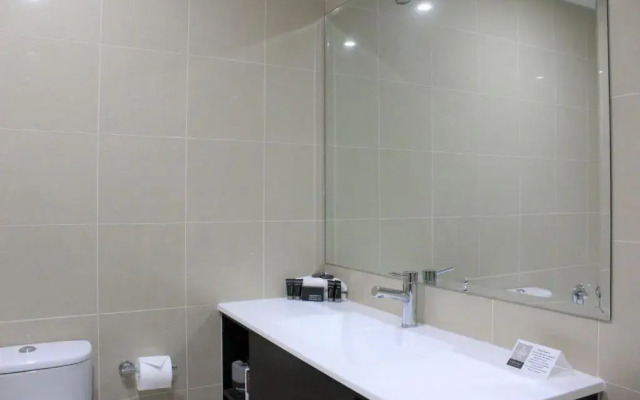 Carlyle Suites & Apartments