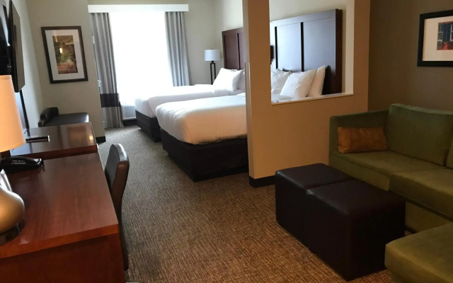 Comfort Suites