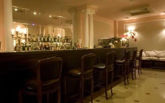 Comer Ionian Palace