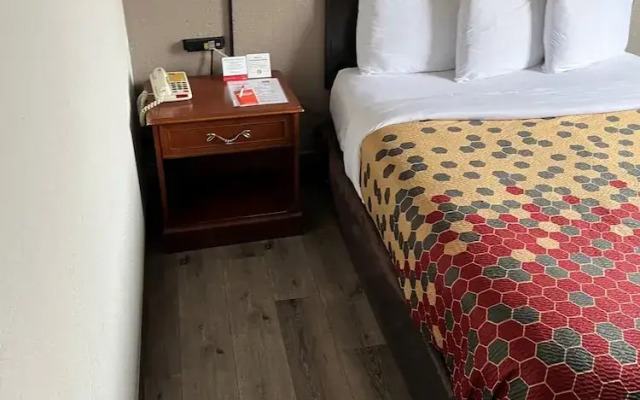 Red Carpet Inn