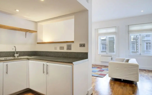 Bayswater 2 Bed Apartment with Terrace