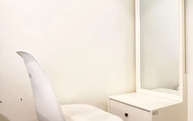 Homey And Simply Look Studio Meikarta Apartment