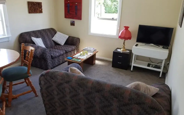 Kumara Historic Cottages - Hostel