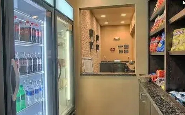 Comfort Inn & Suites Wadsworth
