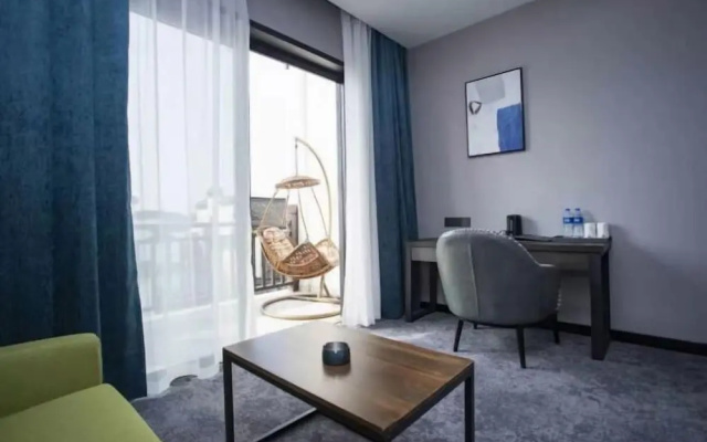 Mimengyitan Holiday Inn – Guest Rooms – Huzhou