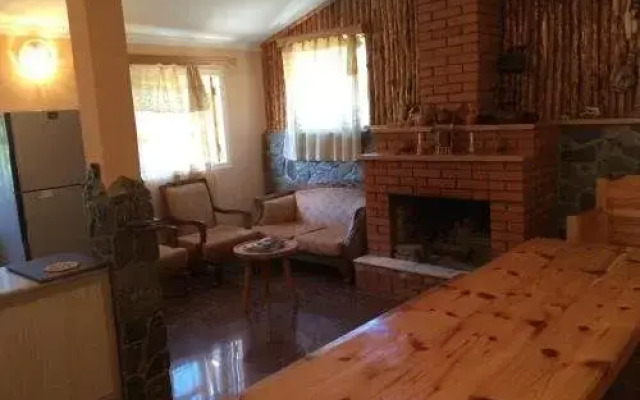 Guest House Guledani