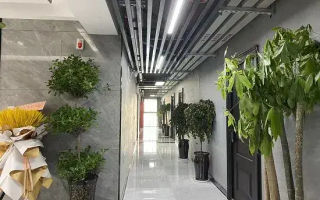 Meet L Hotel (Xinxiang High-speed Railway East Station)