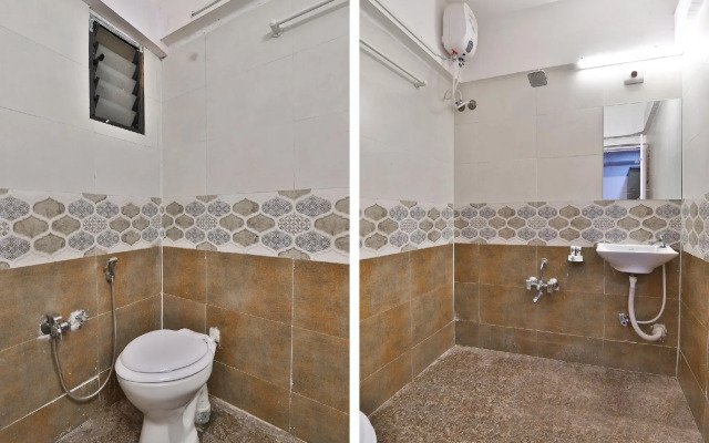 Hotel Jalsa Palace by OYO Rooms