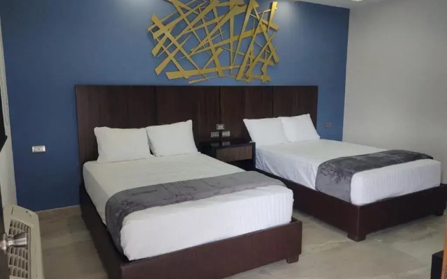 Sand Mar Hotel