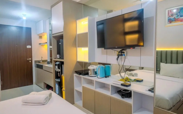 Nice and Comfy Studio Apartment at Transpark Cibubur