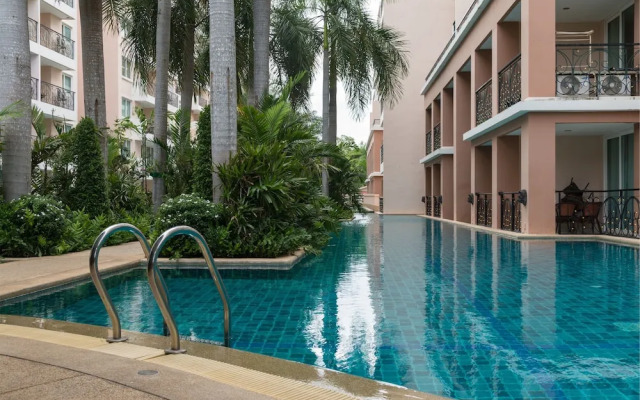 Paradise Park Jomtien by PSR ASIA