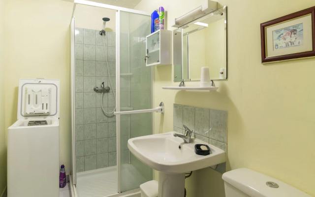 Lovely Holiday Home amidst Meadows in Sourdeval-les-Bois