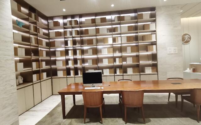 Ji Hotel Shanghai Yingao Xi Road