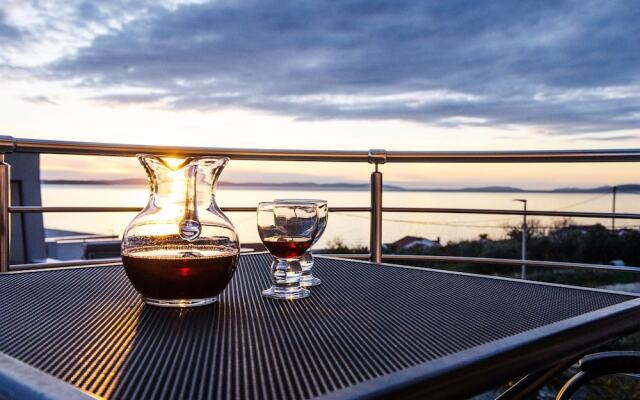 Apartment and Rooms Ana