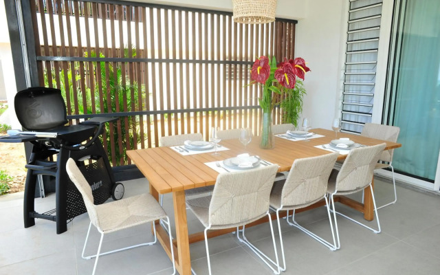 OBiches Luxury Beachfront Apartment Trou-aux-Biches