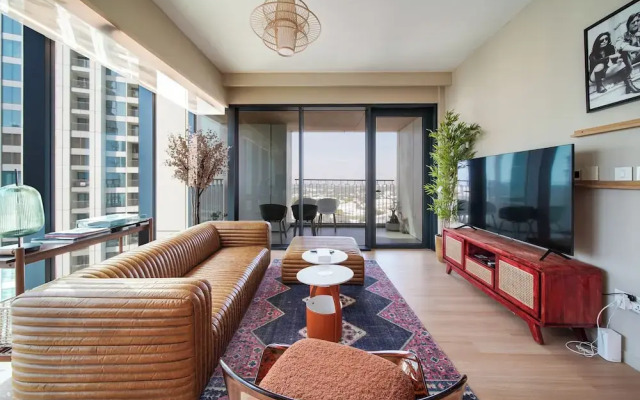 PVH - 2BR Artistic Retreat in Downtown Views 2