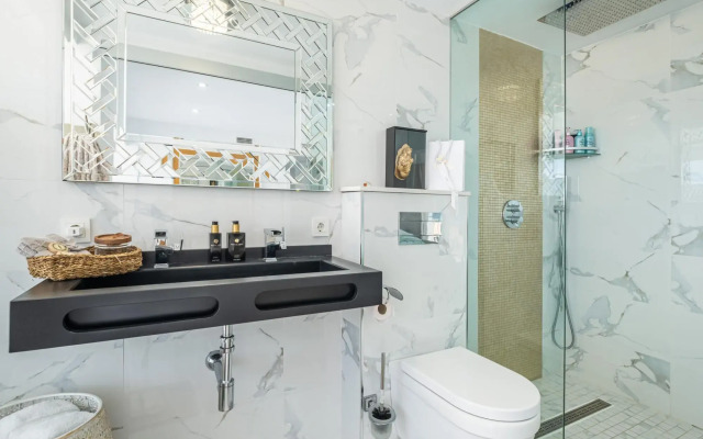 Copacabana Deluxe 1-A Levante Beach