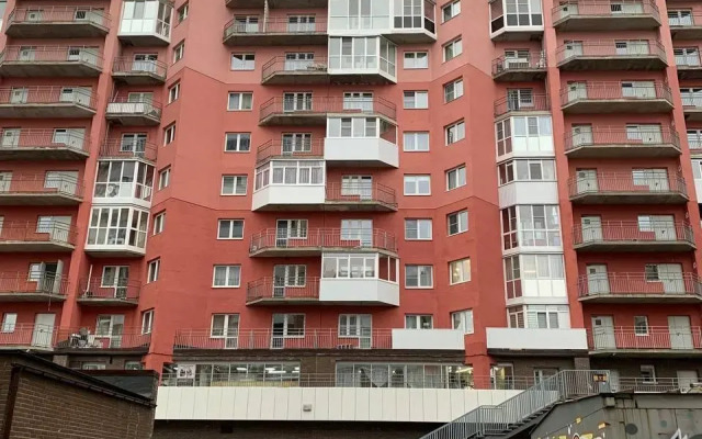 Счастливая матрешка на проспекте Ломоносова