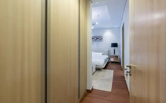 Luxurious 2B With Burj Views in Business Bay