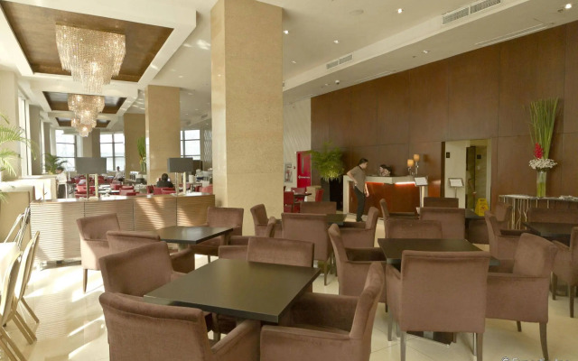Mandarin Plaza Hotel