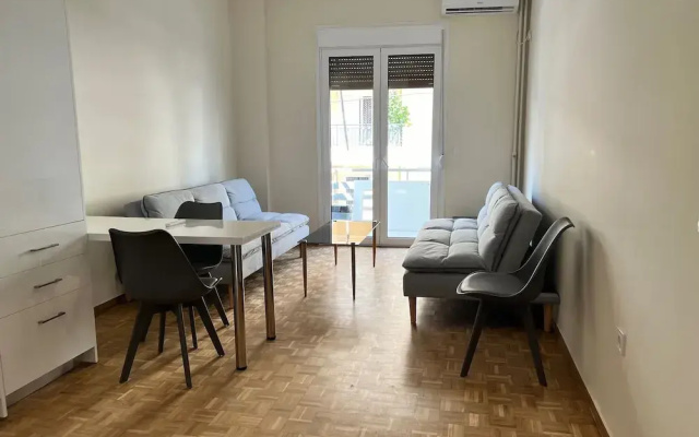 Madonna's Cozy Apartment