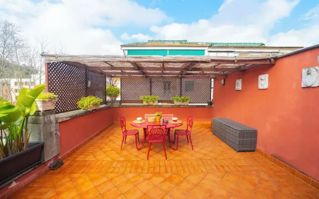 Romantic Terraced Escape in Prati