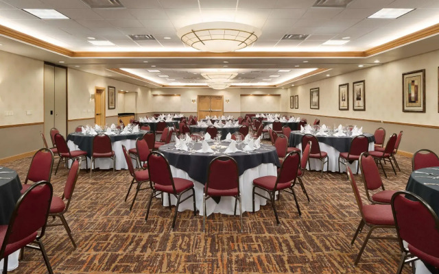 Embassy Suites by Hilton Convention Center Las Vegas