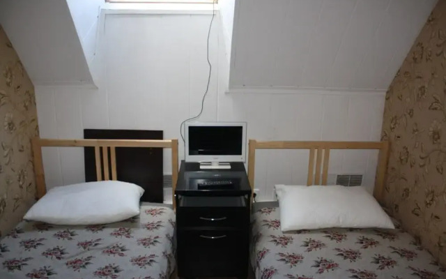 Mini Hotel Avrora - Hostel