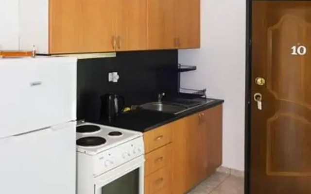 Salonikiou Beach Deluxe Apartments