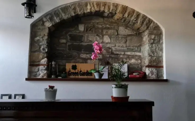 Garden Guest House