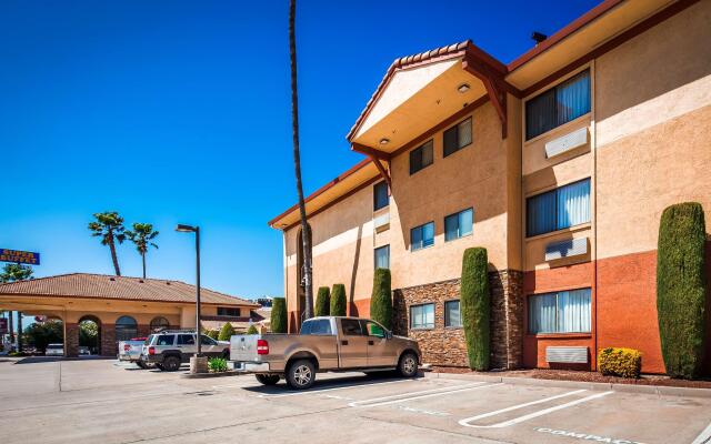 Best Western Plus Executive Inn & Suites