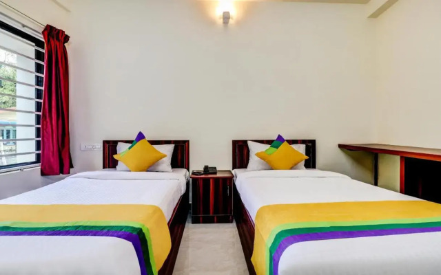 Itsy Hotels Rain Tulsi Stayz, Palarivattom Junction