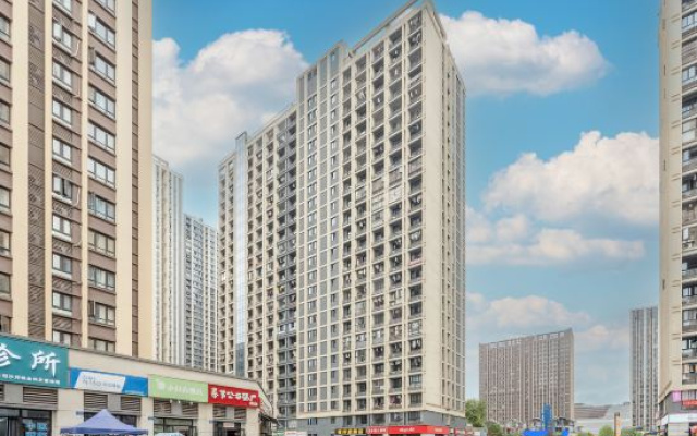 Qihang E-sports Hotel (Weidianyuan Metro Way Station)