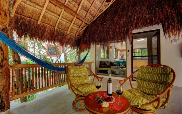 Riviera Maya Suites