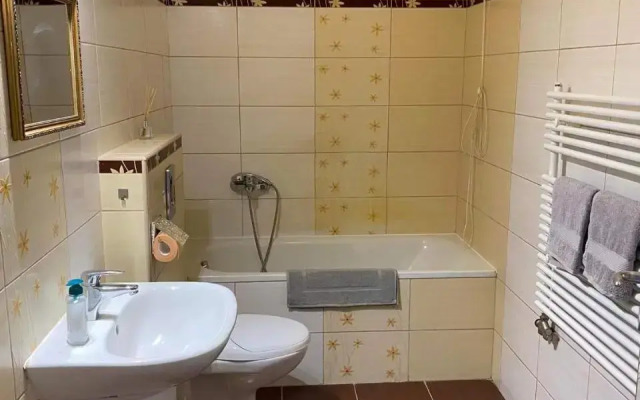 Nikola Apartman