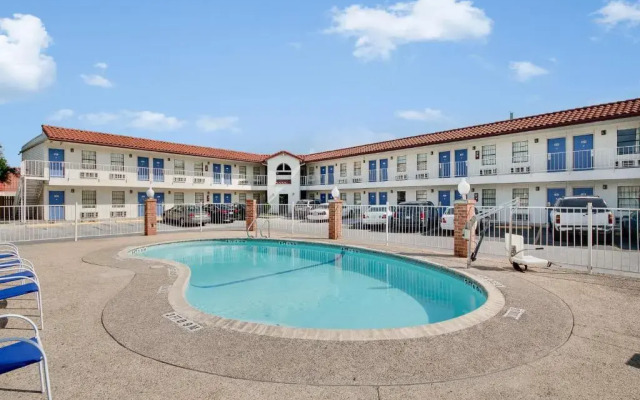 Americas Best Value Inn San Antonio Windcrest