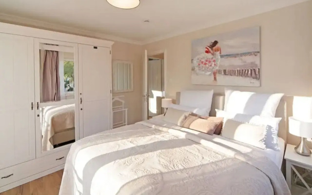 Salt air Comfortable Holiday Residence