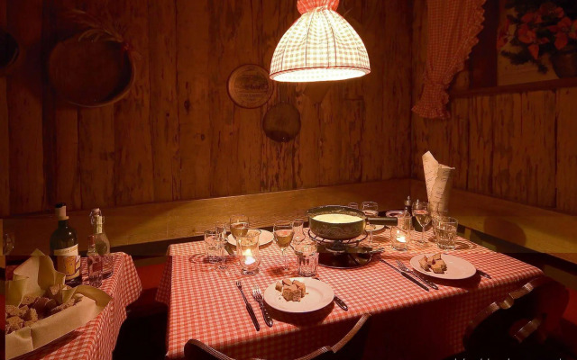 Posthotel Holiday Villa Arosa