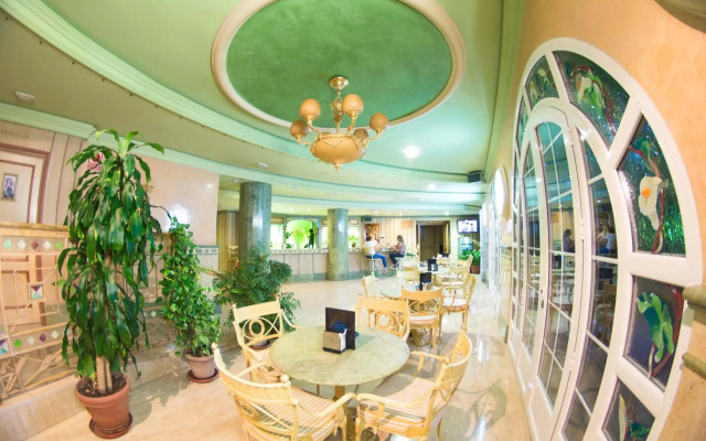 Hotel Los Angeles, Granada
