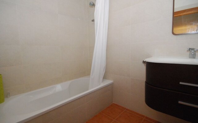 Modern Villa in Caldas da Rainha by the Sea