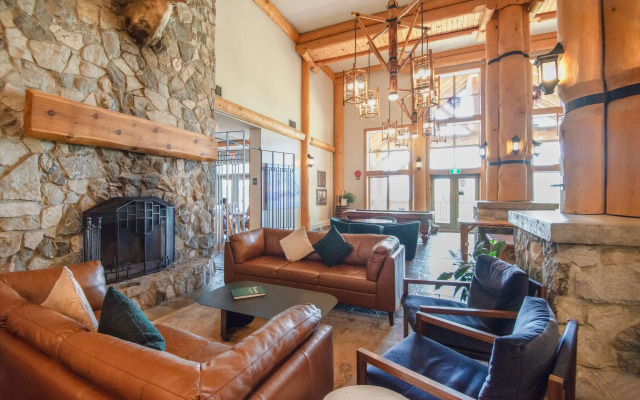 Coast Hillcrest Hotel