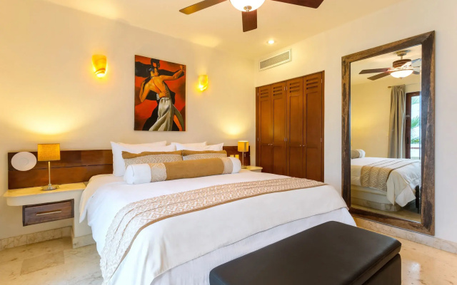 Maya Villa Condo Hotel & Beach Club