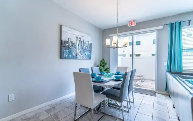 5134 Compass Bay
