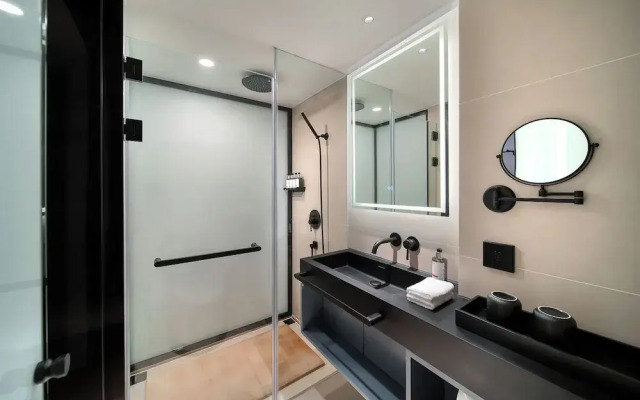 CYBO Station SSAW Shangpin Hotel Luohu Shenzhen