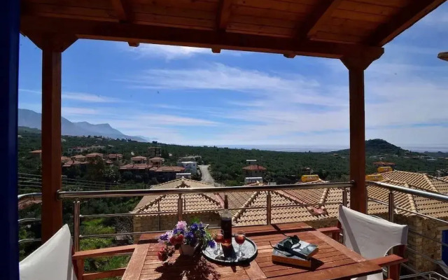 Areti Stone house/amazing view/1km to the beach