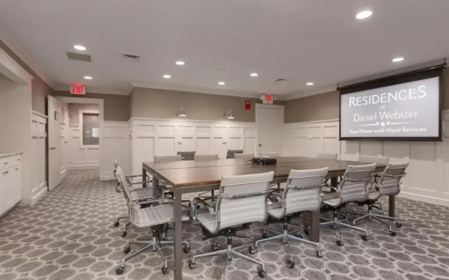 Residences at Daniel Webster