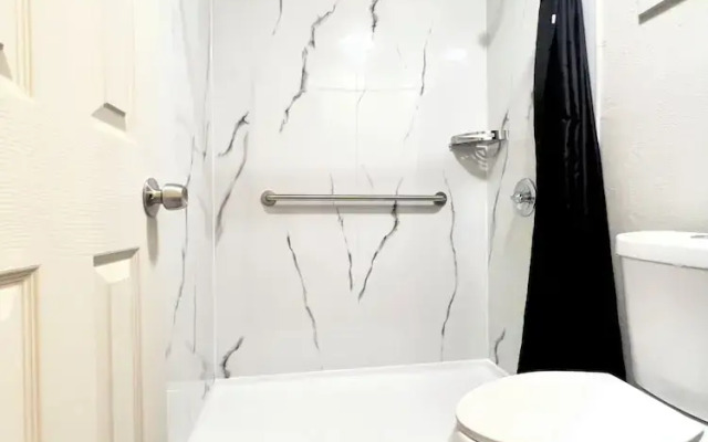 Economy Inn And Suites